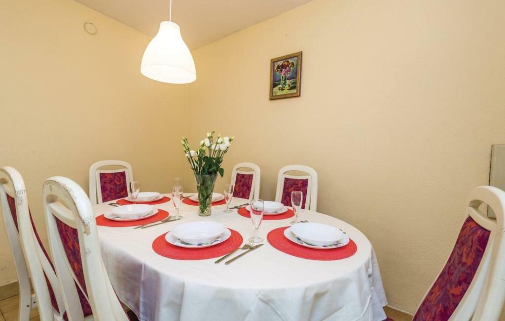 Holiday Home Gobac Icici Bagian luar foto